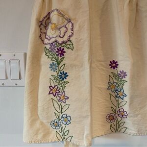 Vintage Cotton Hand Embroidered Flower Apron retro Neutral